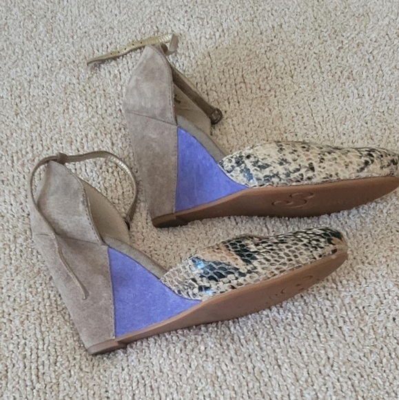 Seychelles Wedge Heels-Suede & Snakeskin - Picture 2 of 4